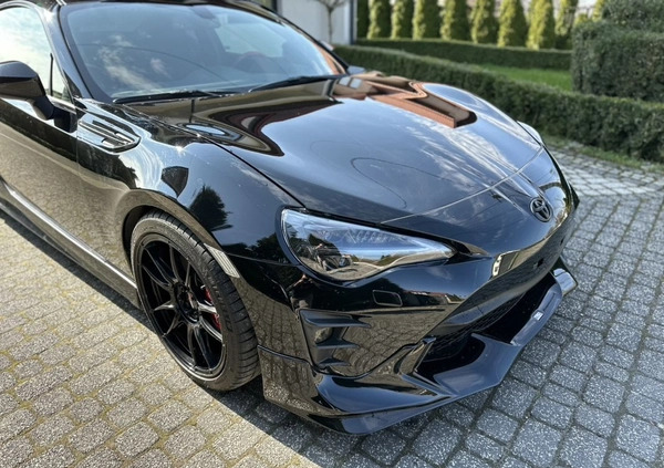 Toyota GT86 cena 93500 przebieg: 19100, rok produkcji 2019 z Kielce małe 781